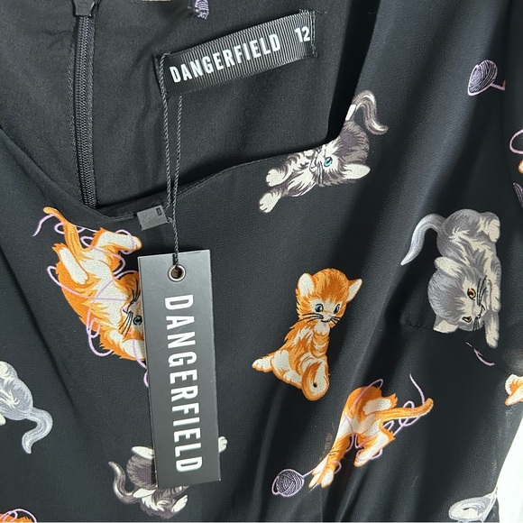 Cat You Feel The Love?
Babydoll Dress NWT 12 AU (~size 8 US) - Picture 4 of 4